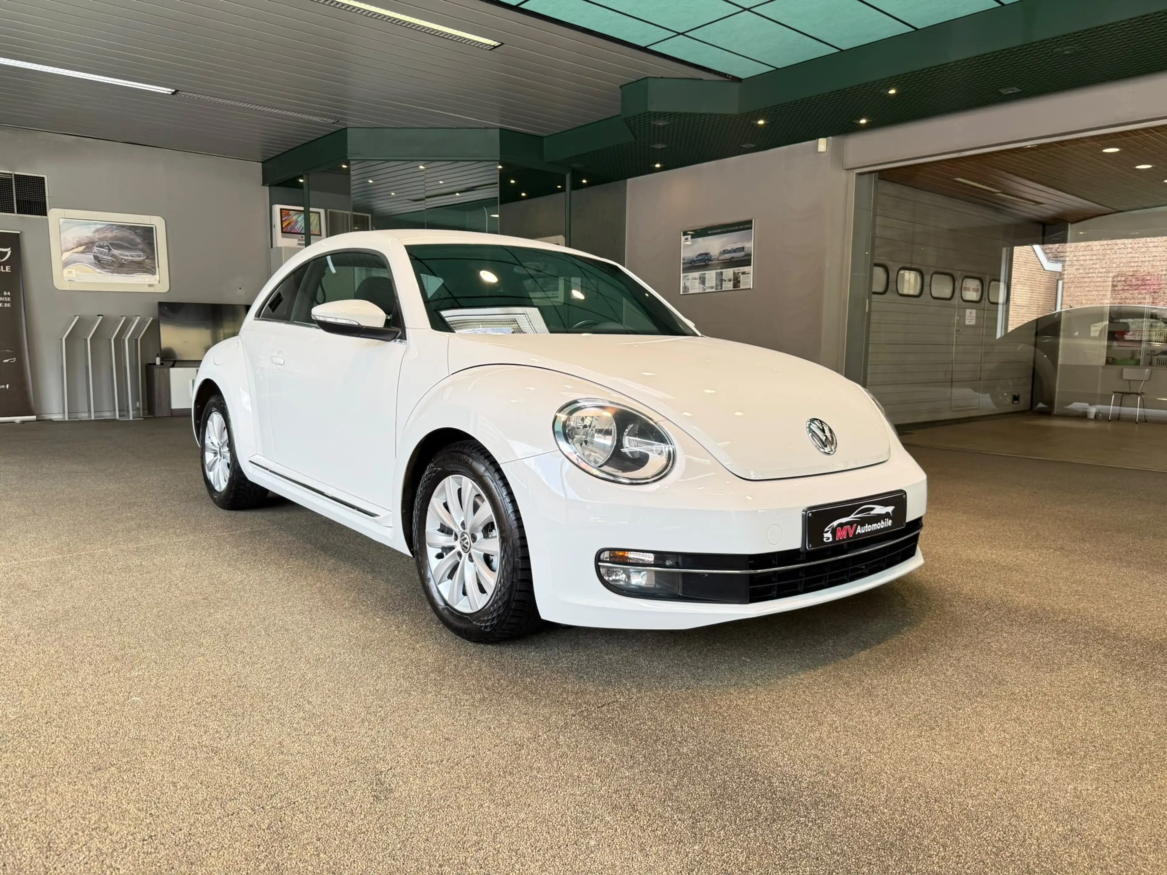 Volkswagen Beetle 1.2TSI Design DSG * Clim auto — photo 3