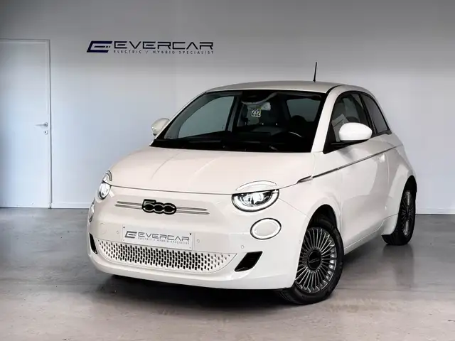 Fiat 500e ICON 42 kWh **CARPLAY*CAMERA*DAB**