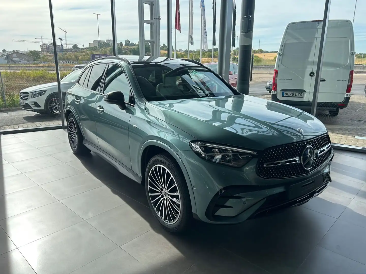 Mercedes-Benz GLC 300 de 4MATIC con tecnología híbrida EQ Vert - 2