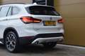 BMW X1 sDrive20i Executive * Trekhaak * Face Lift  model Weiß - thumbnail 4
