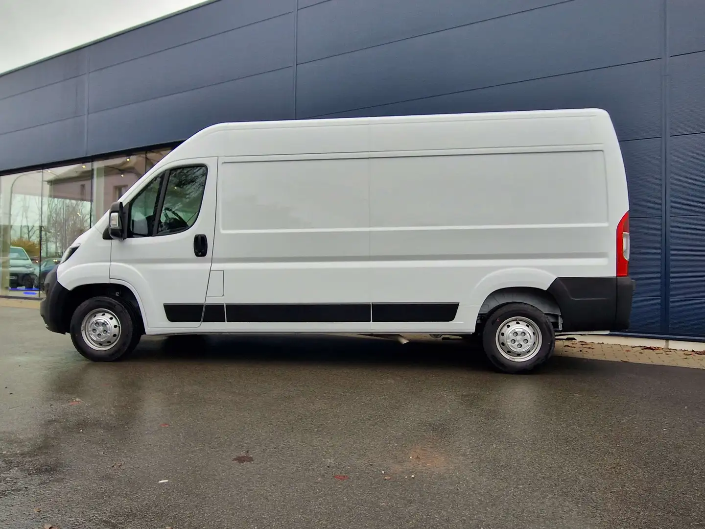 Peugeot Boxer L3H2 2.2 BlueHDI 140ch Blanc - 2