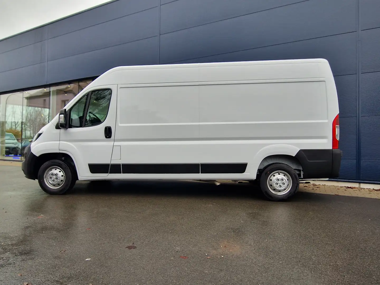 Peugeot Boxer L3H2 2.2 BlueHDI 140ch Weiß - 2