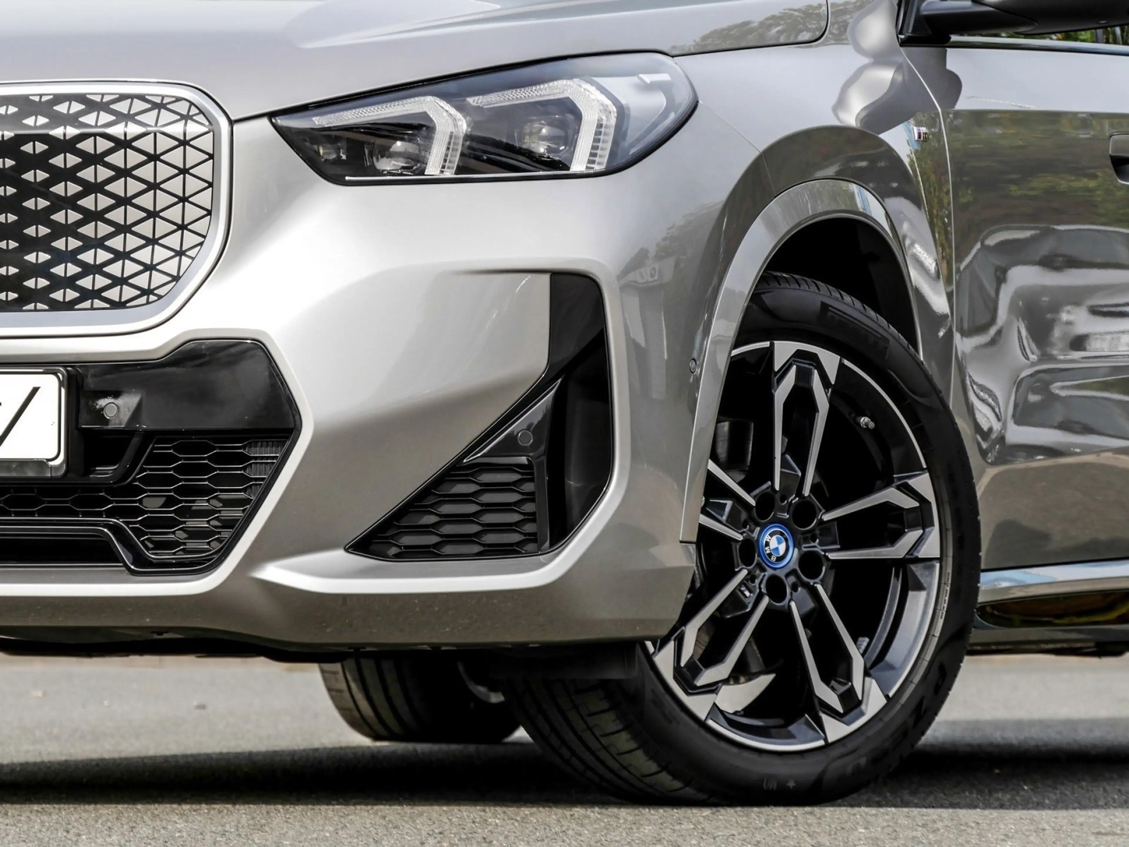 BMW iX1 xDrive30 M Sport HUD PANO ACC AHK RFK NAVI — photo 5