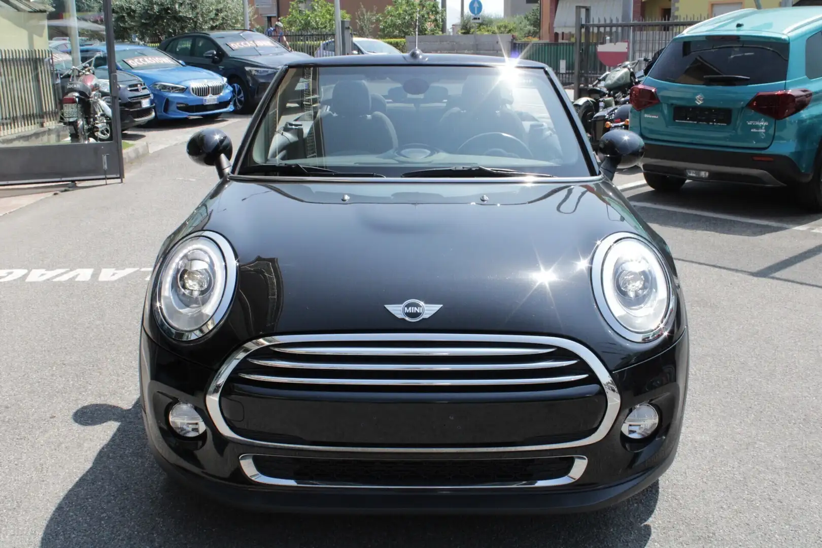 MINI Cooper D Cabrio 1.5 Hype Cabriolet CERCHI IN LEGA NAVI Noir - 2