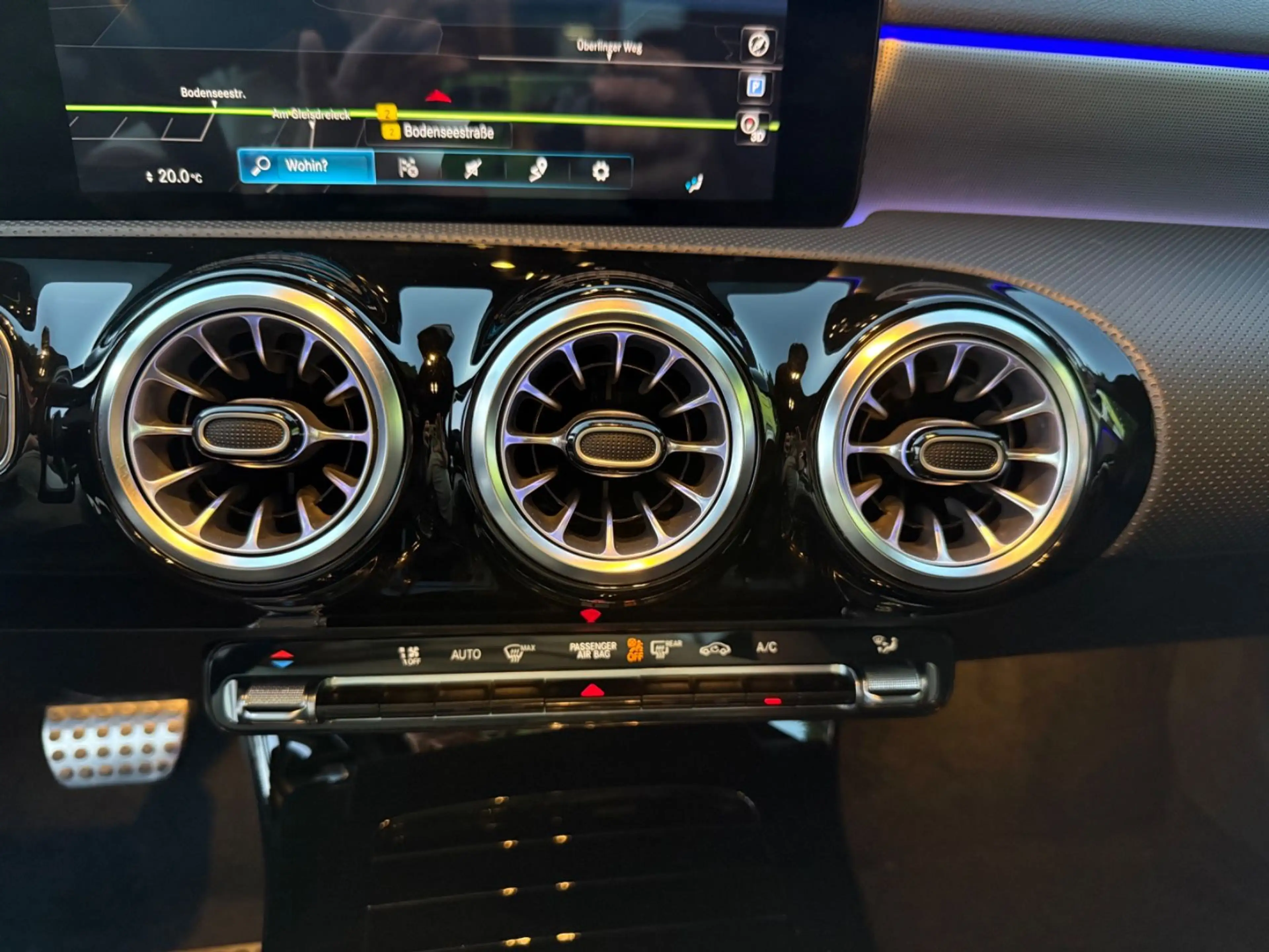 Mercedes-Benz CLA 180 AMG black Edition — photo 22