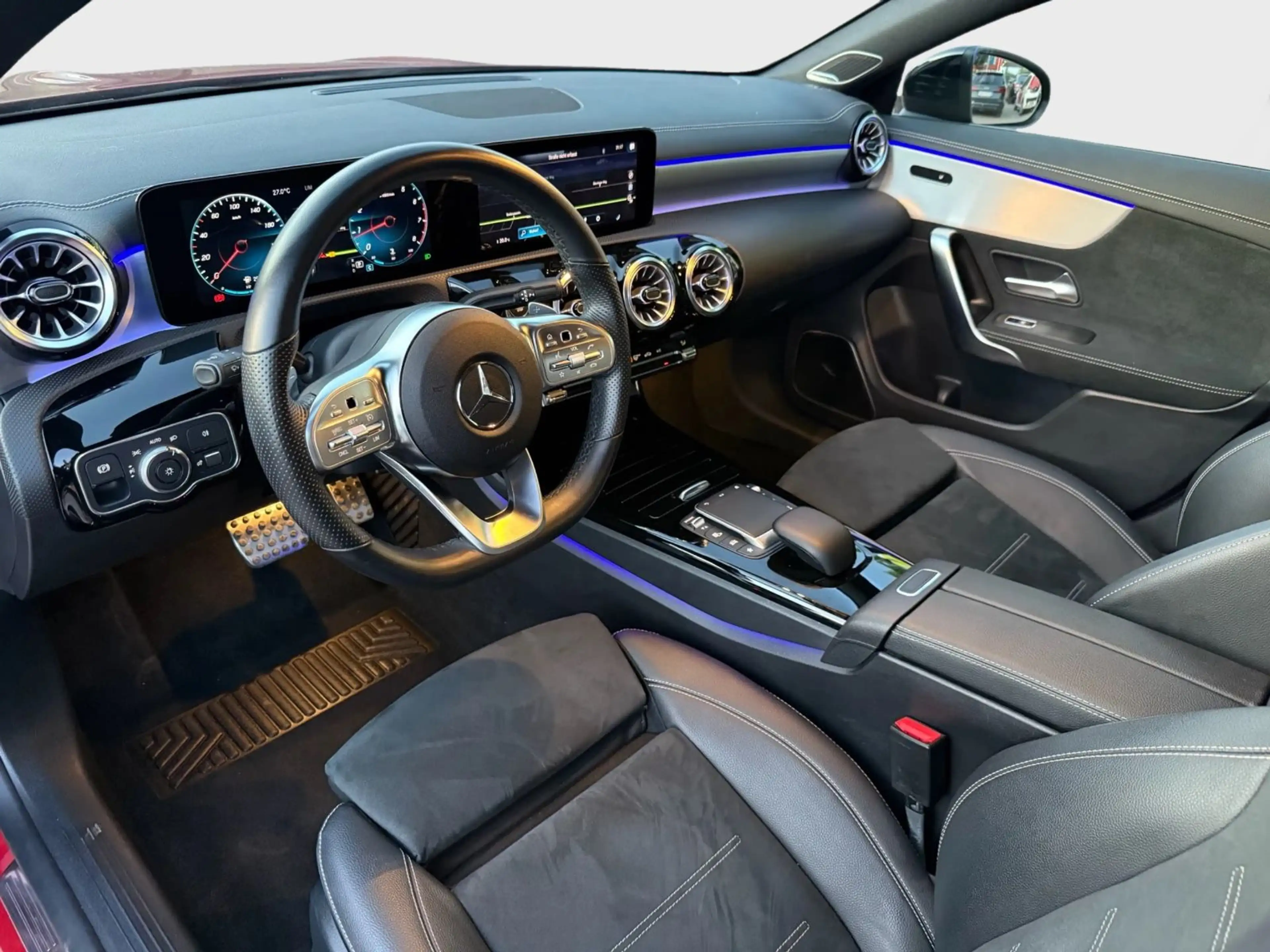 Mercedes-Benz CLA 180 AMG black Edition — photo 7