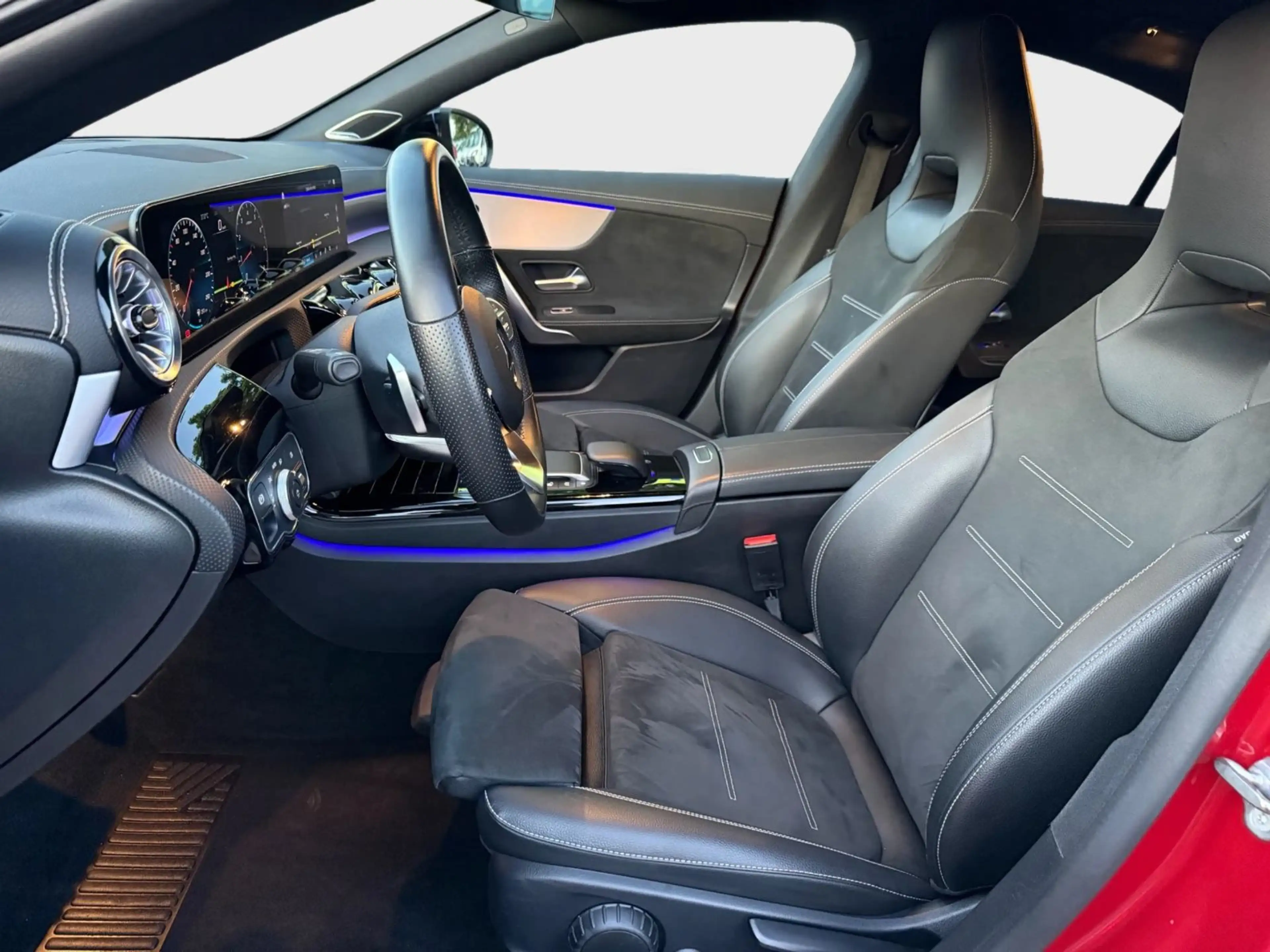 Mercedes-Benz CLA 180 AMG black Edition — photo 8