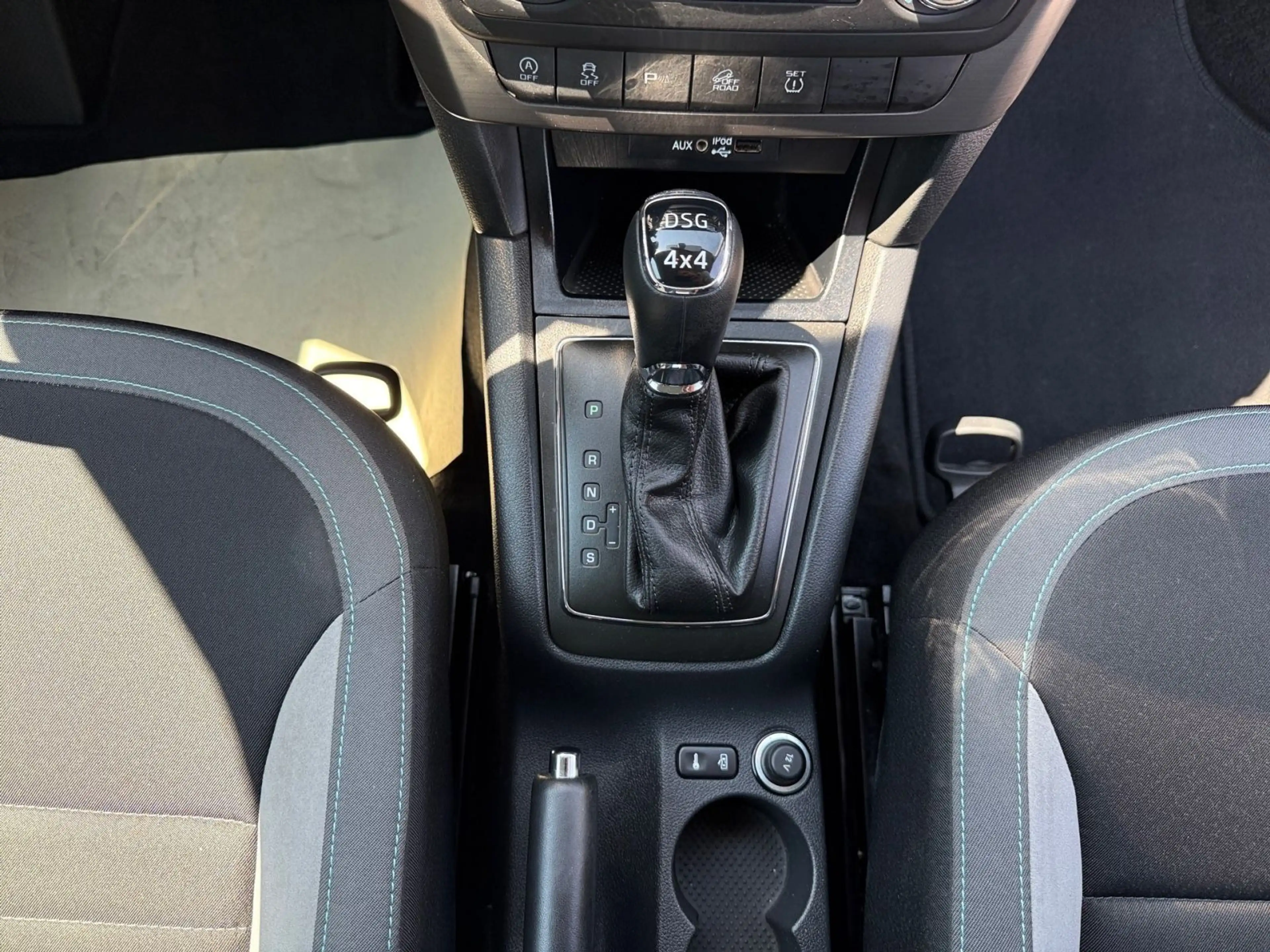 Skoda Yeti 1.4 TSI Joy 4x4 Green tec — photo 15