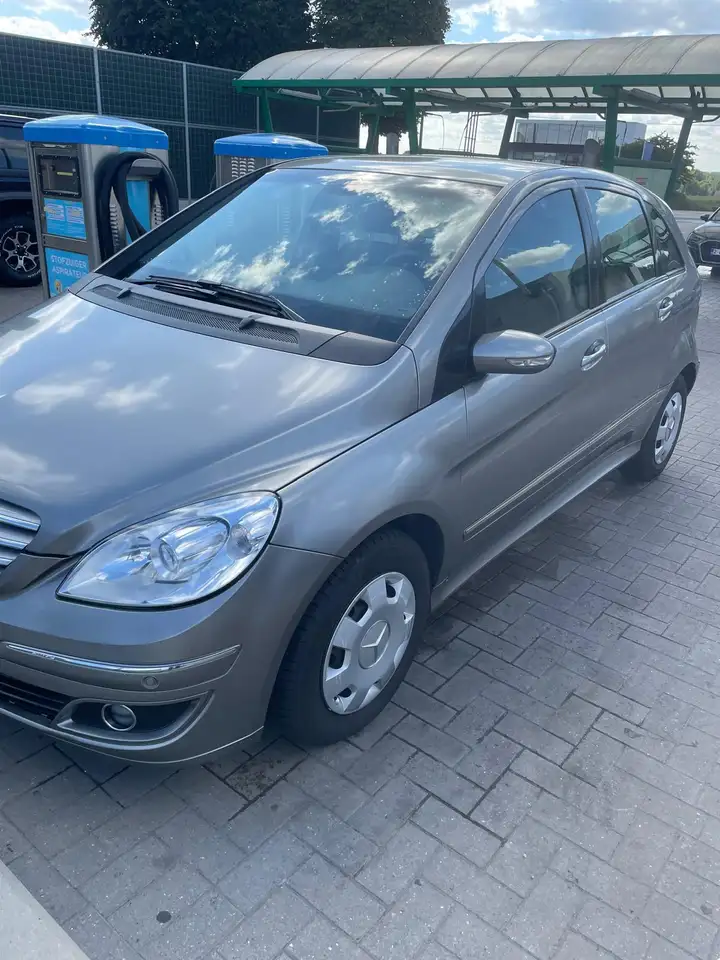 Mercedes-Benz B 170