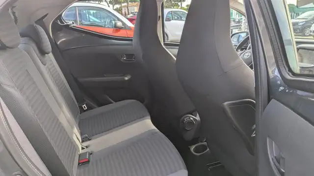 Toyota Aygo view 10