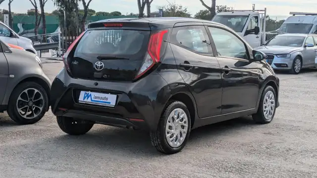 Toyota Aygo view 4