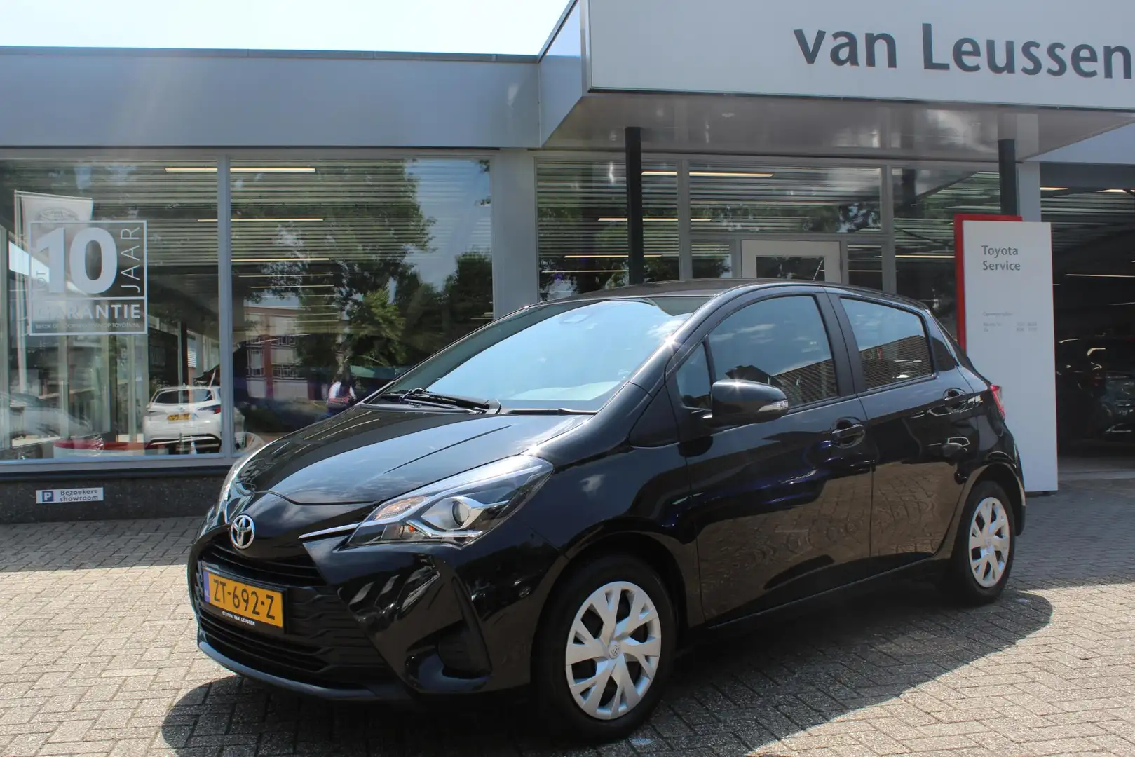 Toyota Yaris 1.5 VVT-i 5-DEURS ALL-SEASON NAVIGATIE 6-SPEED CLI Noir - 1