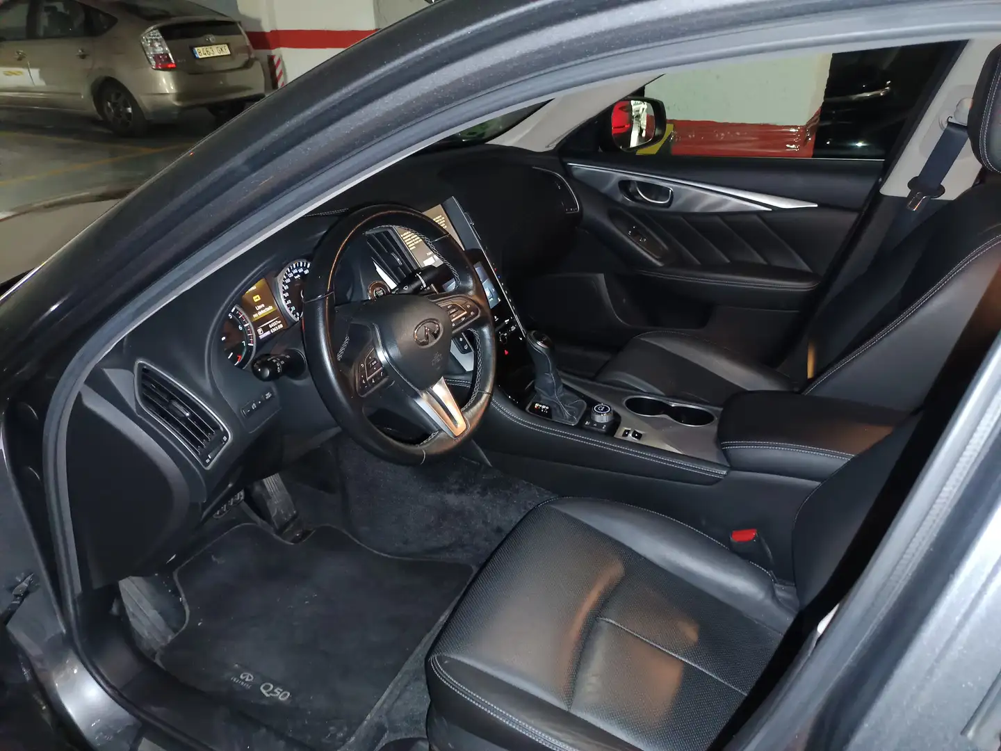 Infiniti Q50 Q50 2.2d Premium Aut. Premium Gris - 2