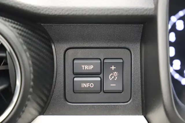 Suzuki Ignis view 20