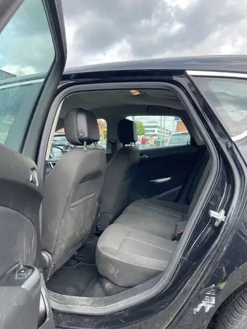Opel Astra view 15