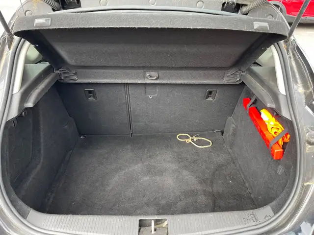 Opel Astra view 10