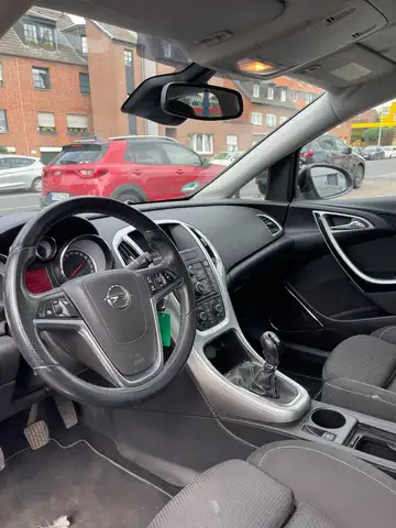 Opel Astra view 14