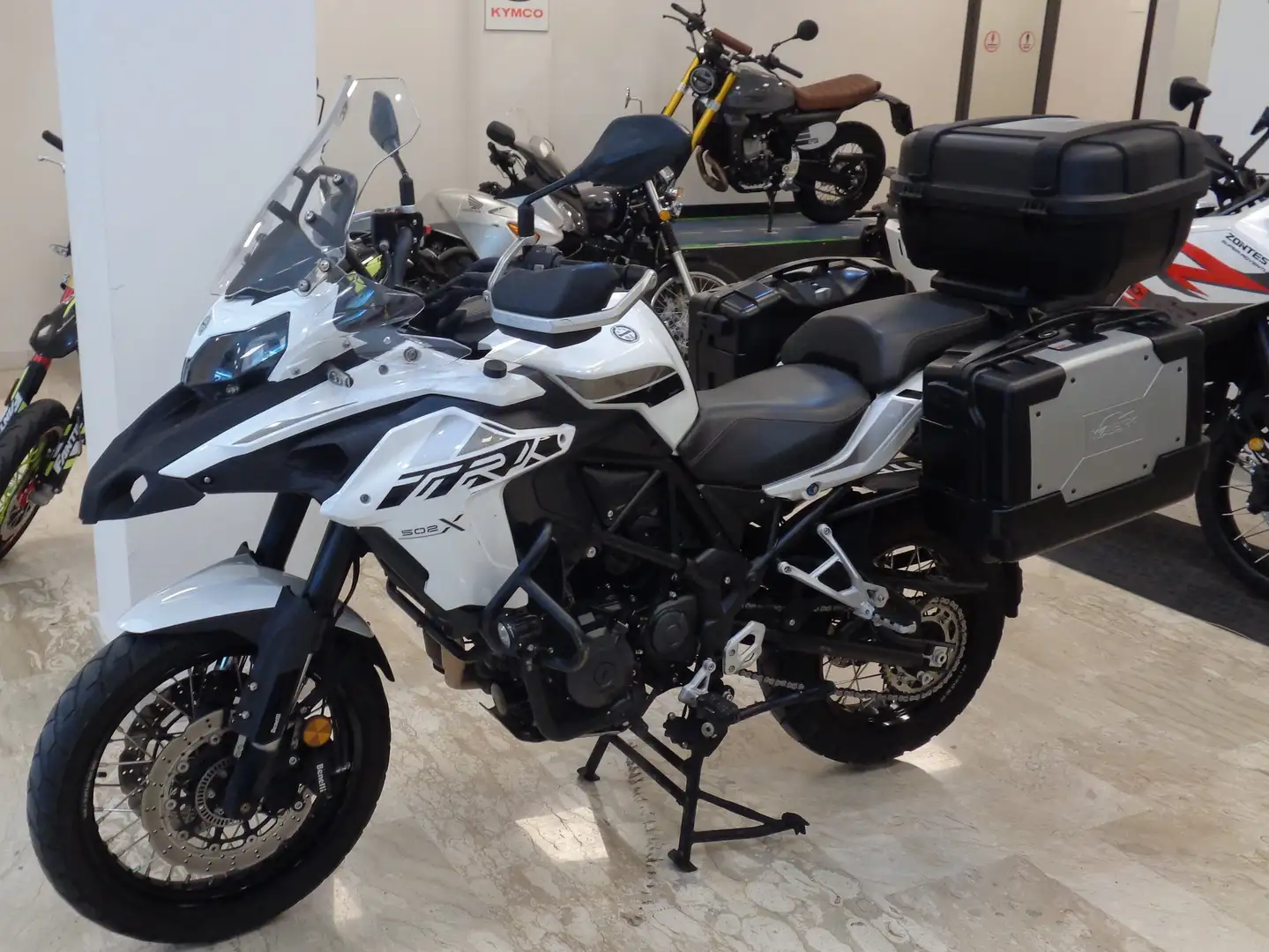 Benelli TRK 502 X Білий - 1