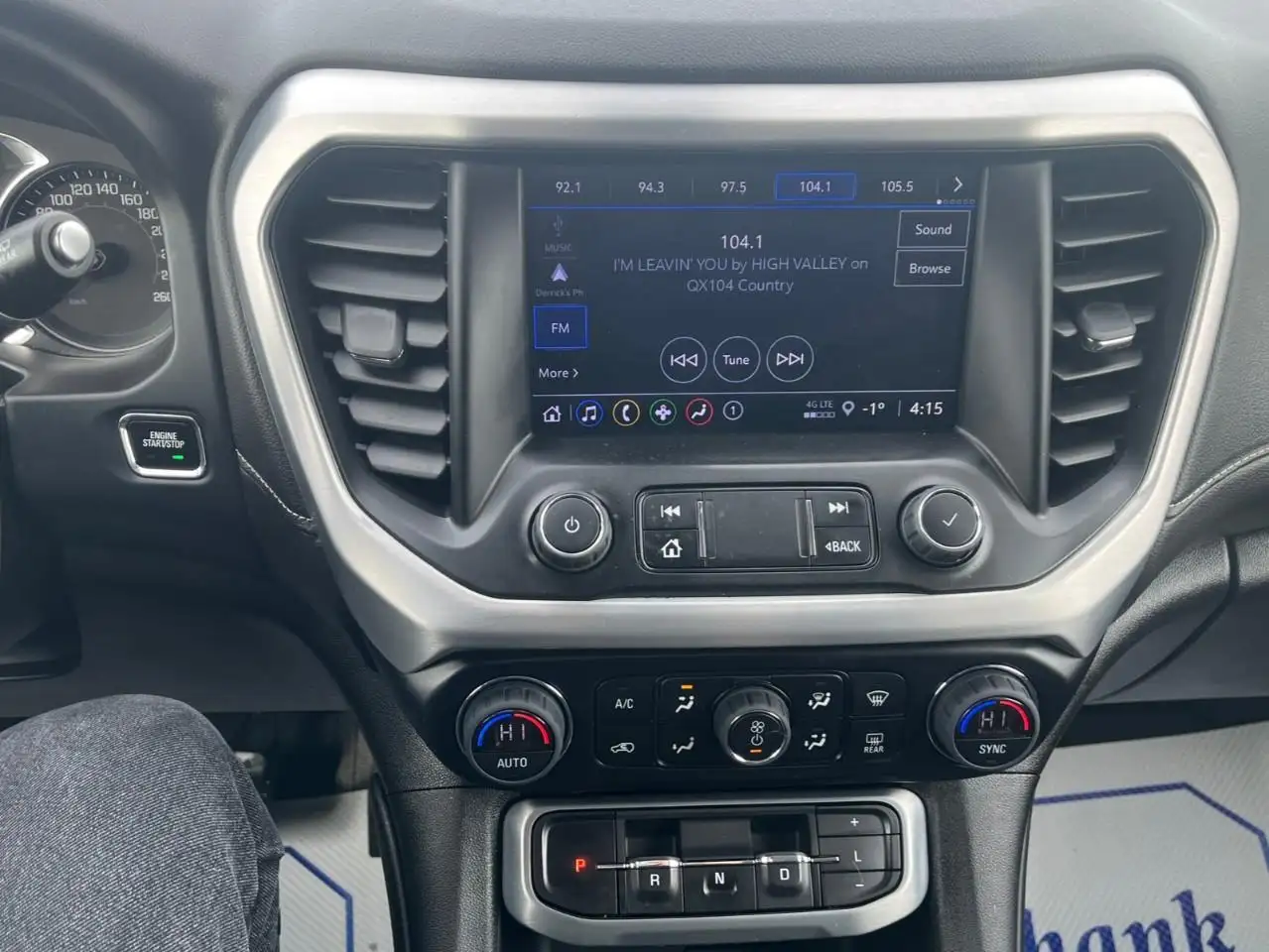 GMC Acadia снимка GMC Acadia