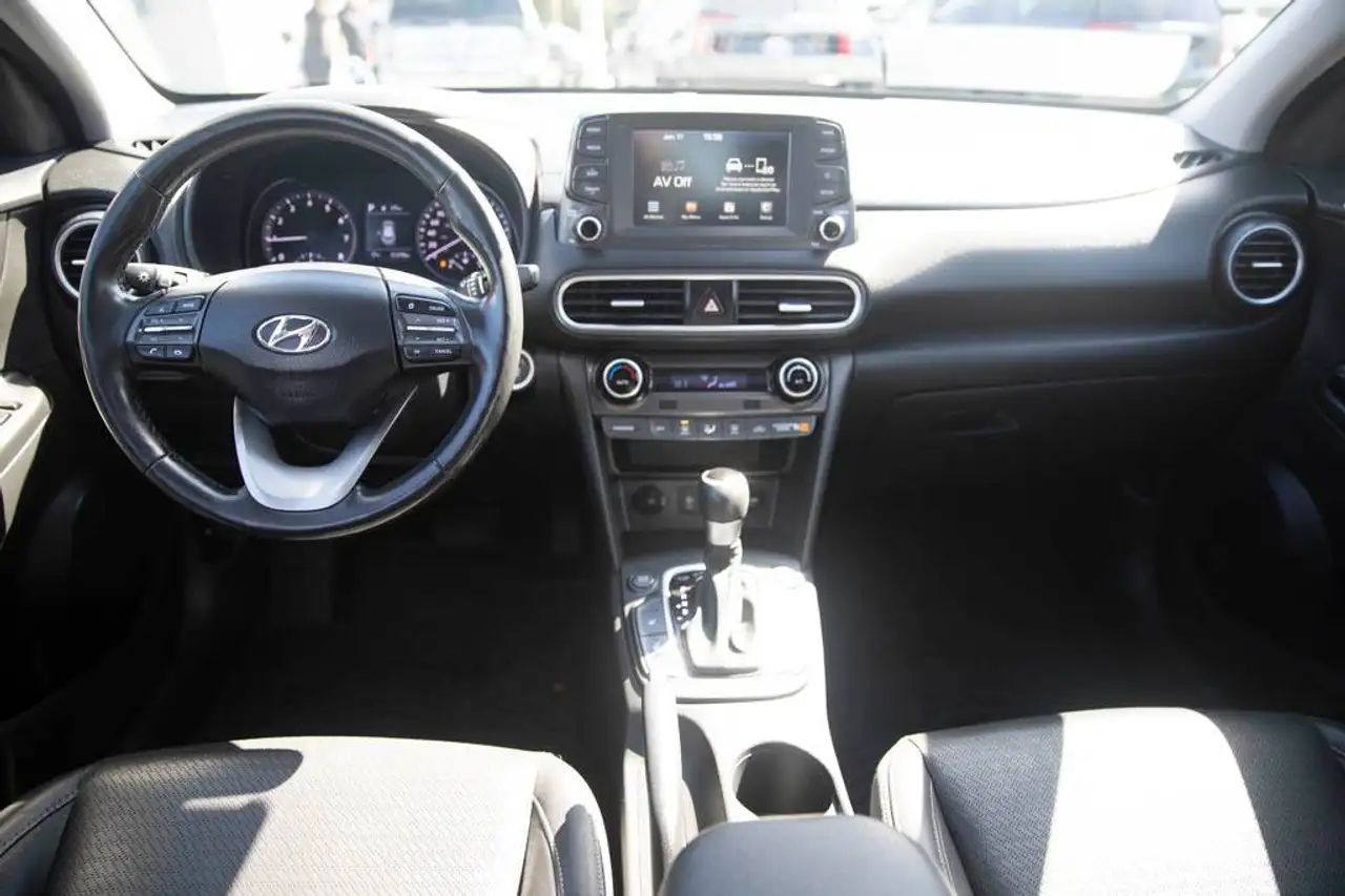 Hyundai KONA снимка Hyundai KONA