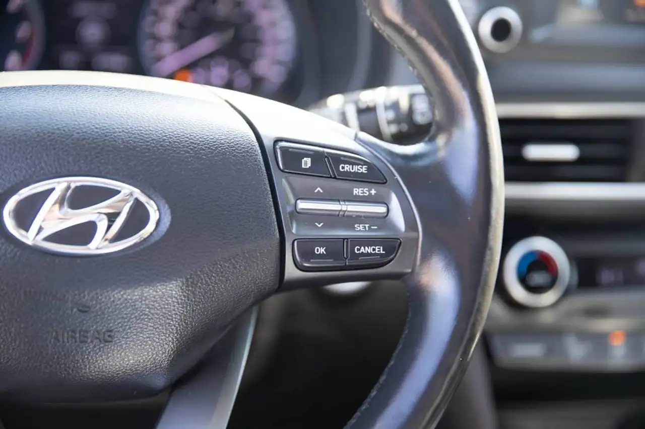 Hyundai KONA снимка Hyundai KONA