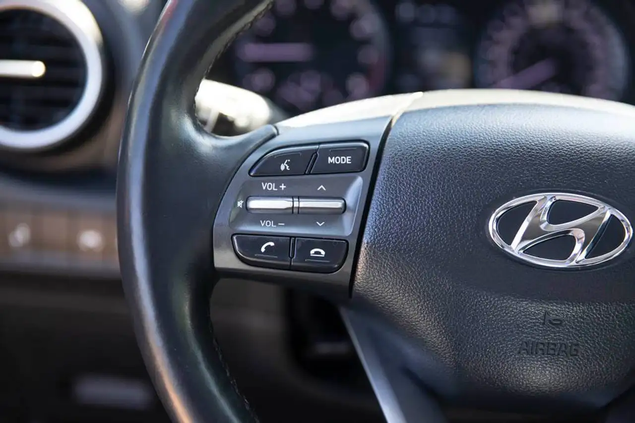 Hyundai KONA снимка Hyundai KONA