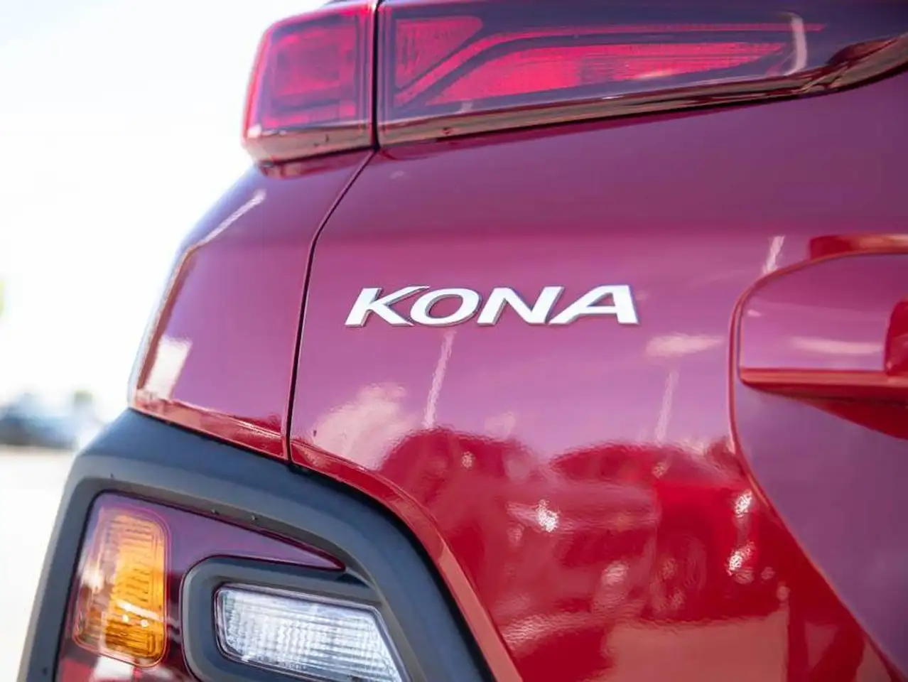 Hyundai KONA снимка Hyundai KONA