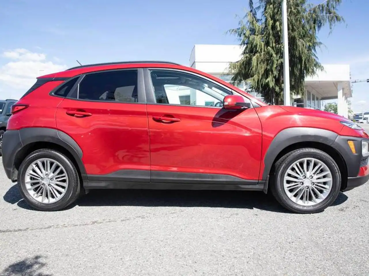 Hyundai KONA снимка Hyundai KONA