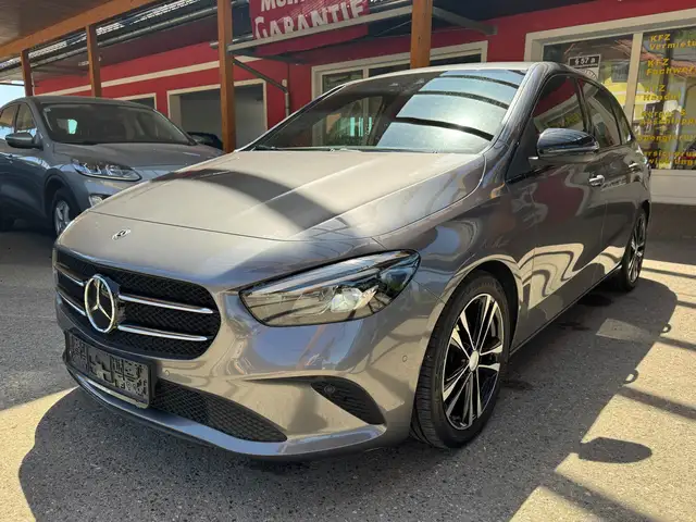 Mercedes-Benz B 200 B 200 d *Automatik*