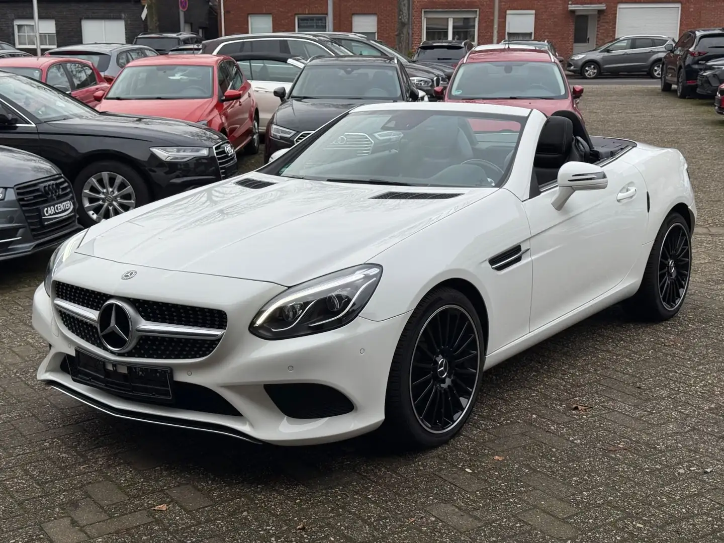 Mercedes-Benz SLC 200 *LEDER*PANO*SHZ*NHZ*NAVI*** Weiß - 1