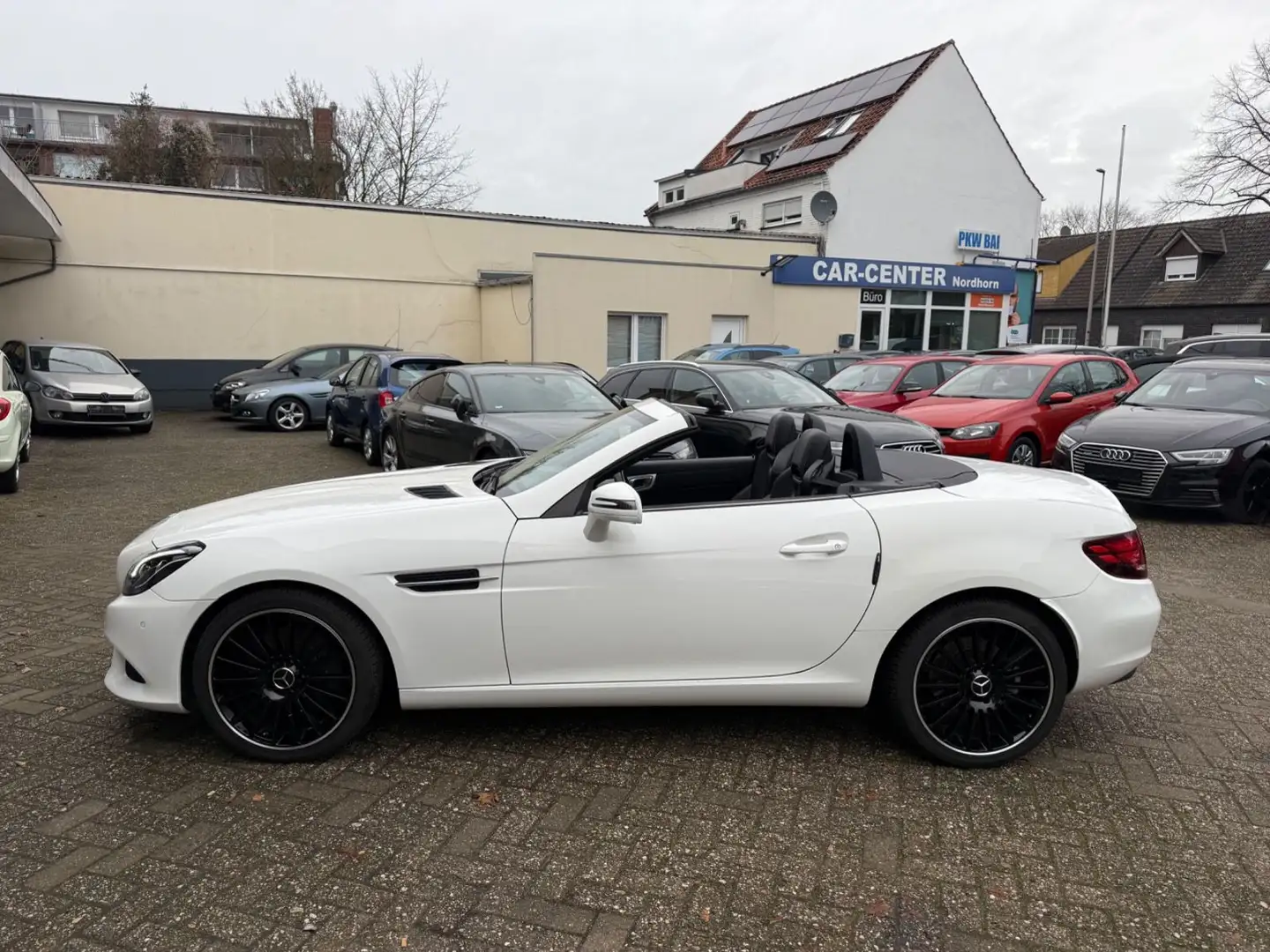 Mercedes-Benz SLC 200 *LEDER*PANO*SHZ*NHZ*NAVI*** Weiß - 2