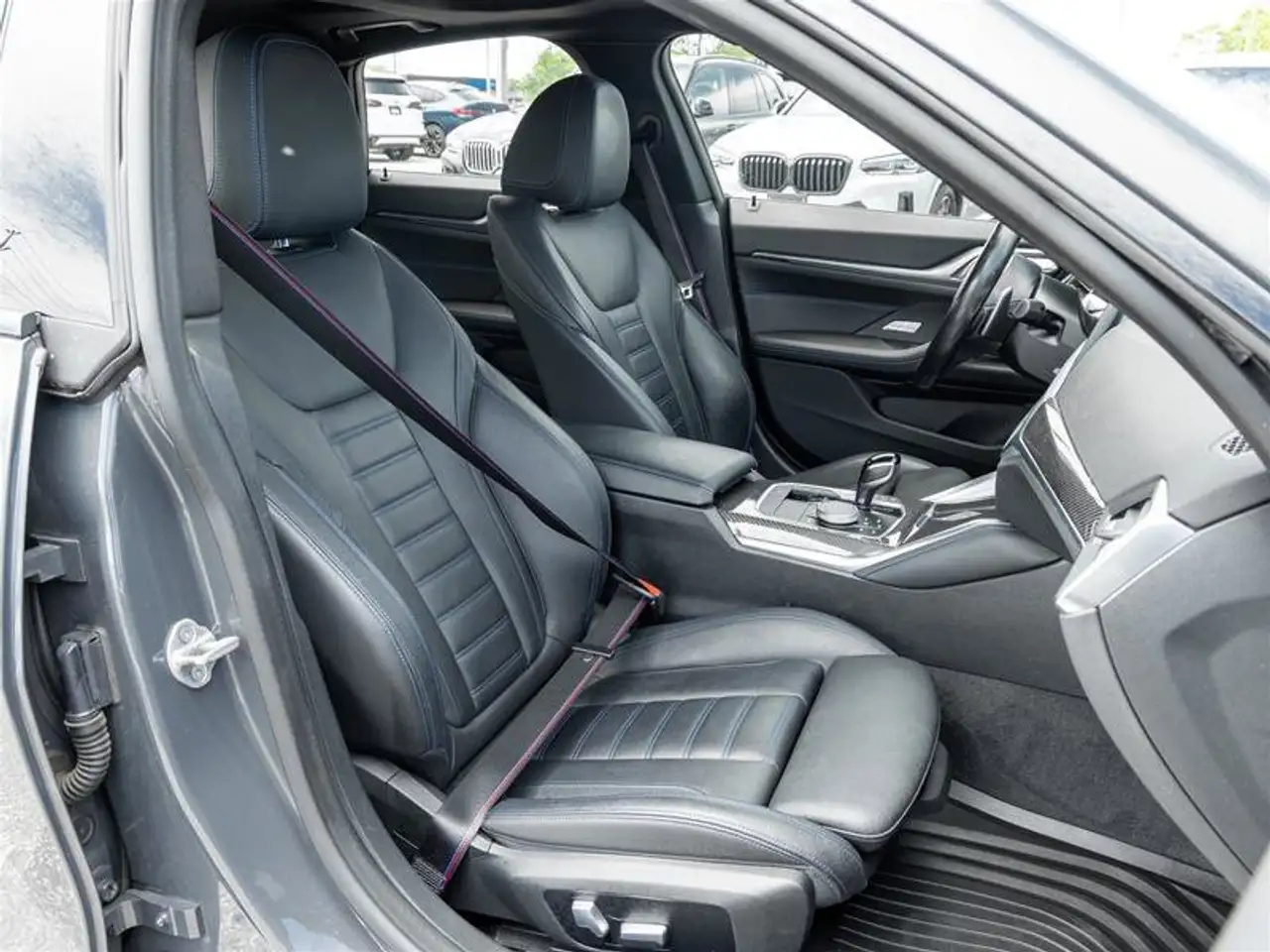 BMW 4 Series снимка BMW 4 Series