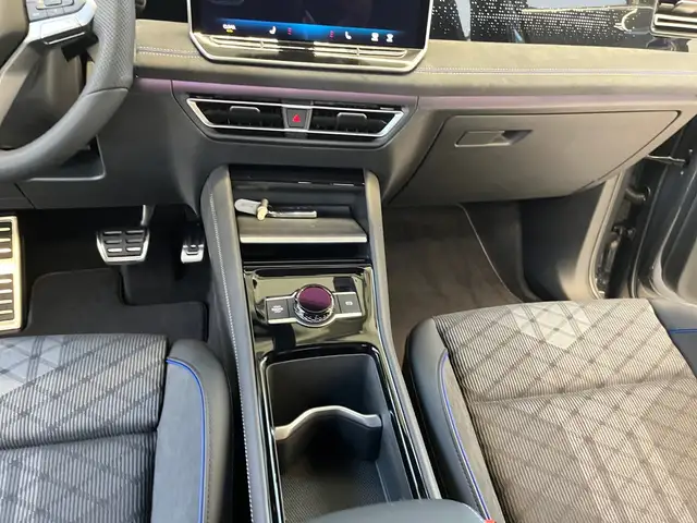 Volkswagen Tiguan view 9