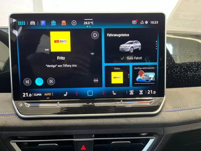 Volkswagen Tiguan view 13