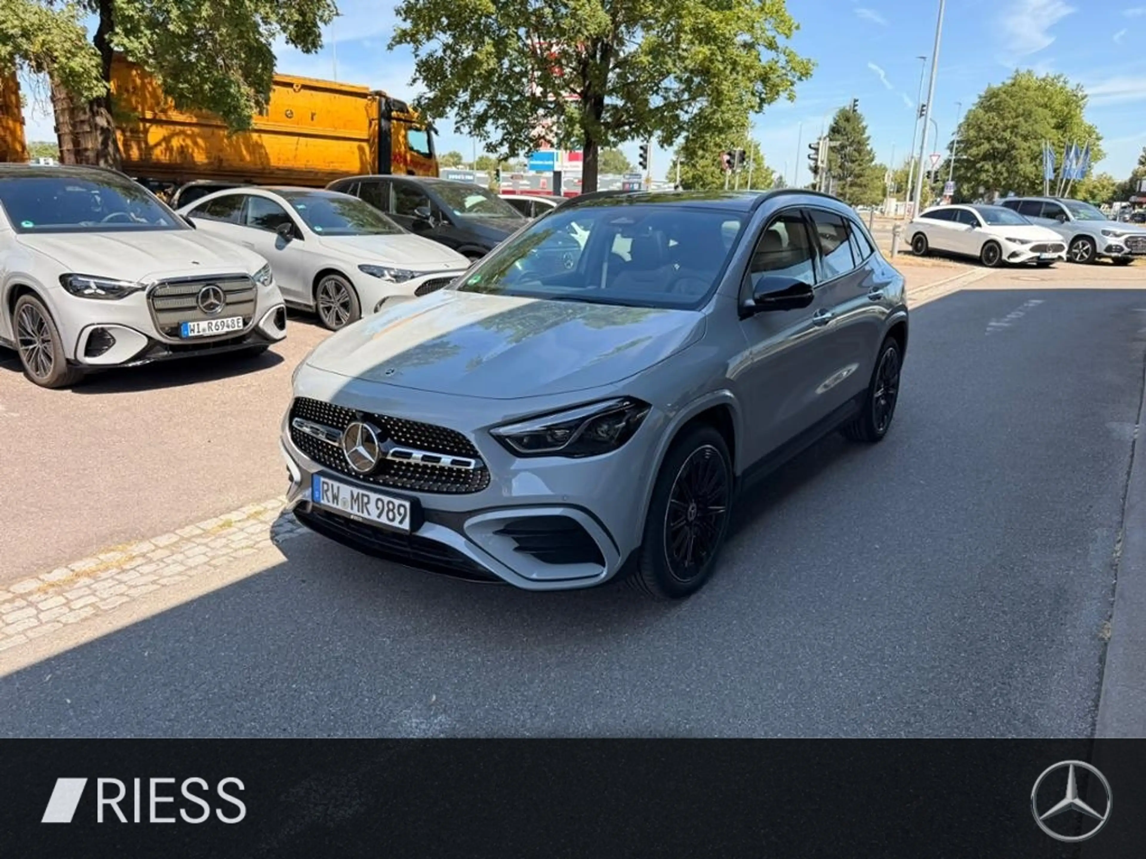 Mercedes-Benz GLA 250 e mit EQ Hybrid Technologie 360 ACC AHK — photo 8