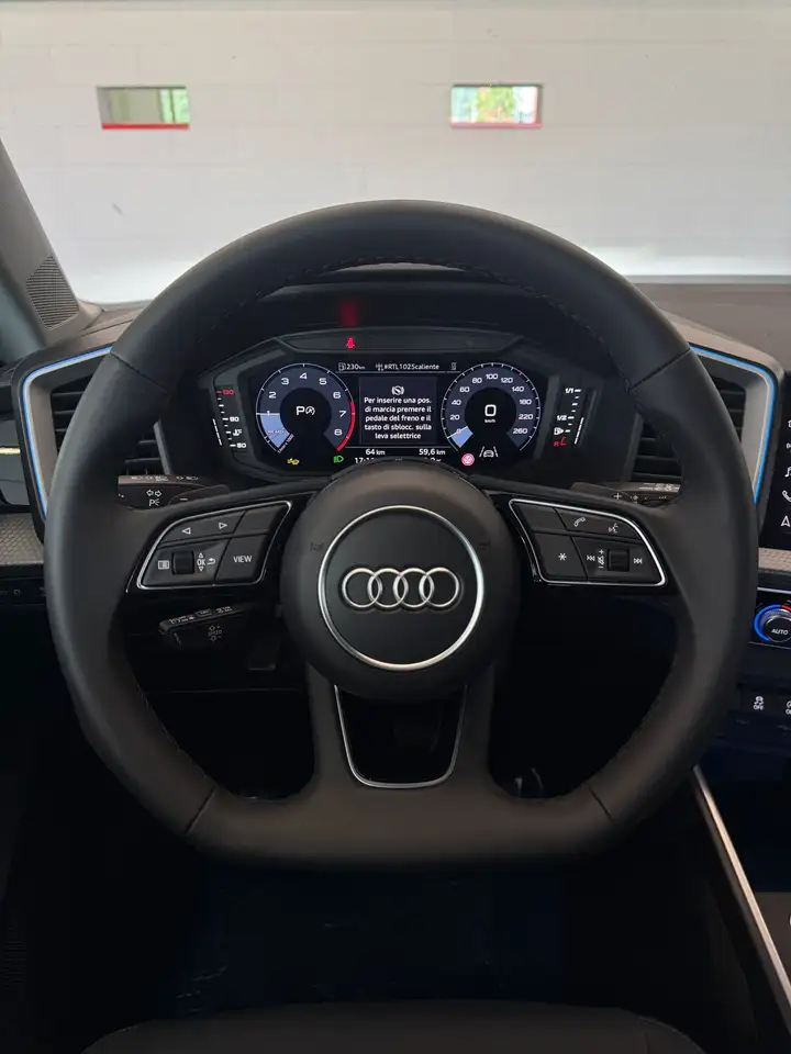 Audi A1 2026 — фото 11
