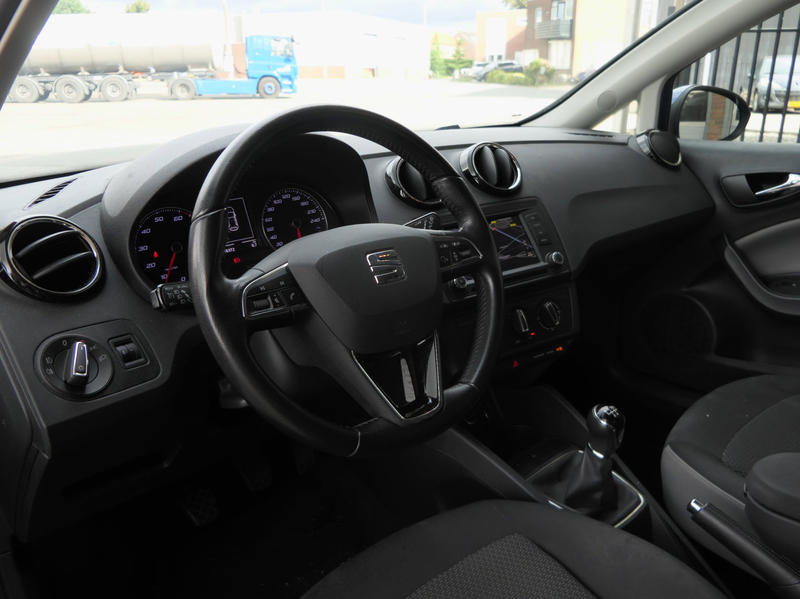 SEAT Ibiza 1.0 EcoTSI Style Connect | Carplay | Navi | Cruise — photo 8