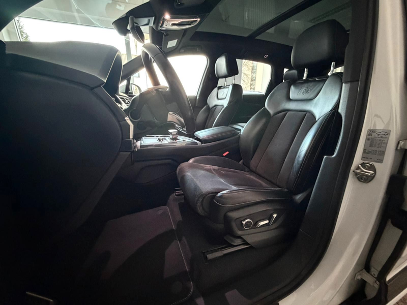 Audi Q7 3.0 TDI quattro S-Line 7-Sitz Vollausstattung — photo 13