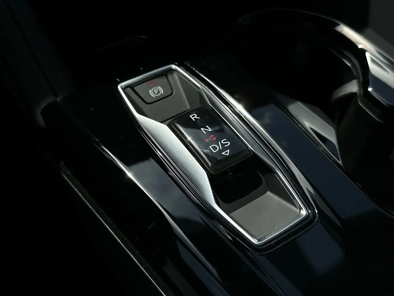Audi Q5 снимка Audi Q5