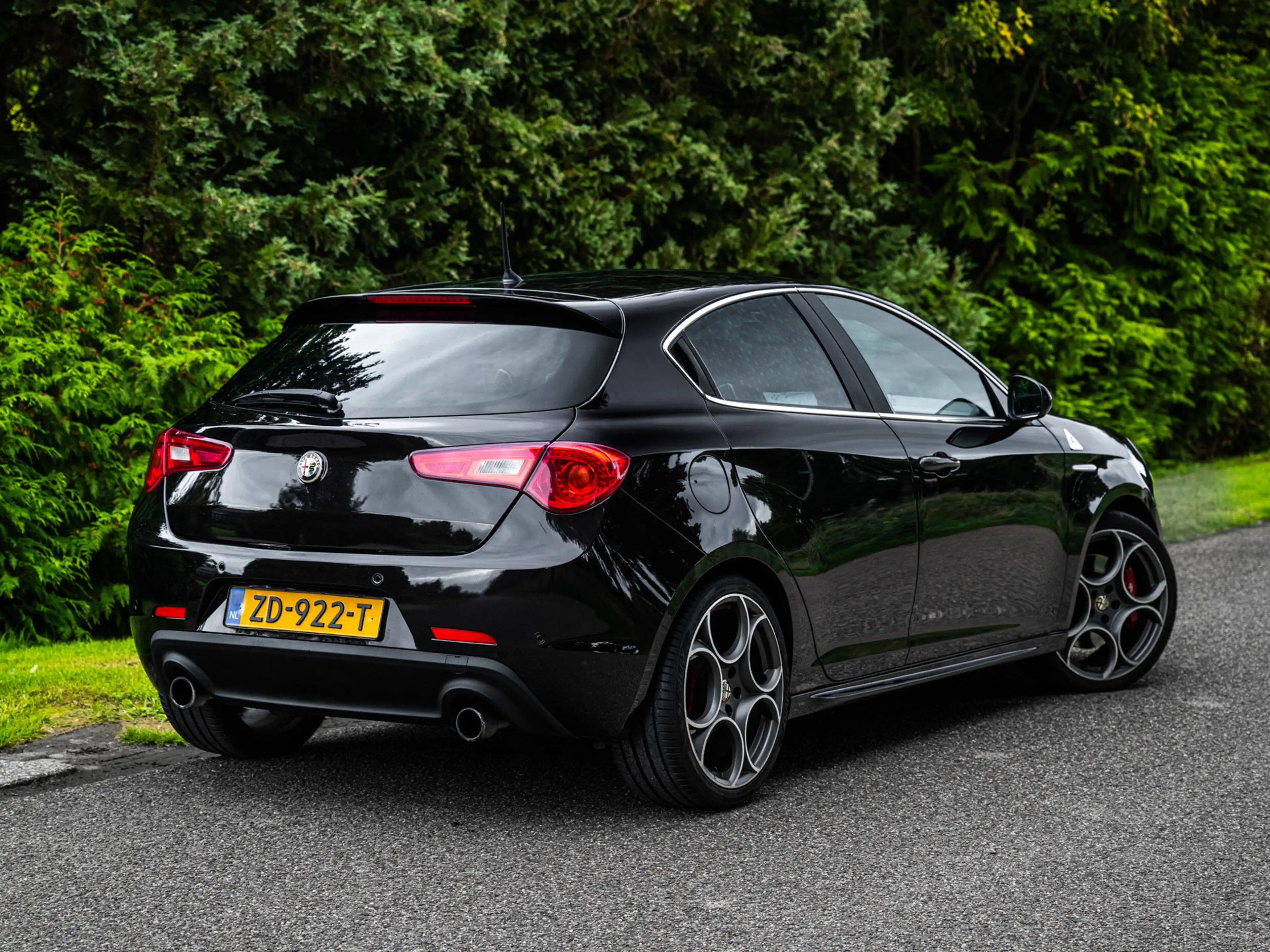 Alfa Romeo Giulietta 1.7 TBi Quadrifoglio Verde — photo 2