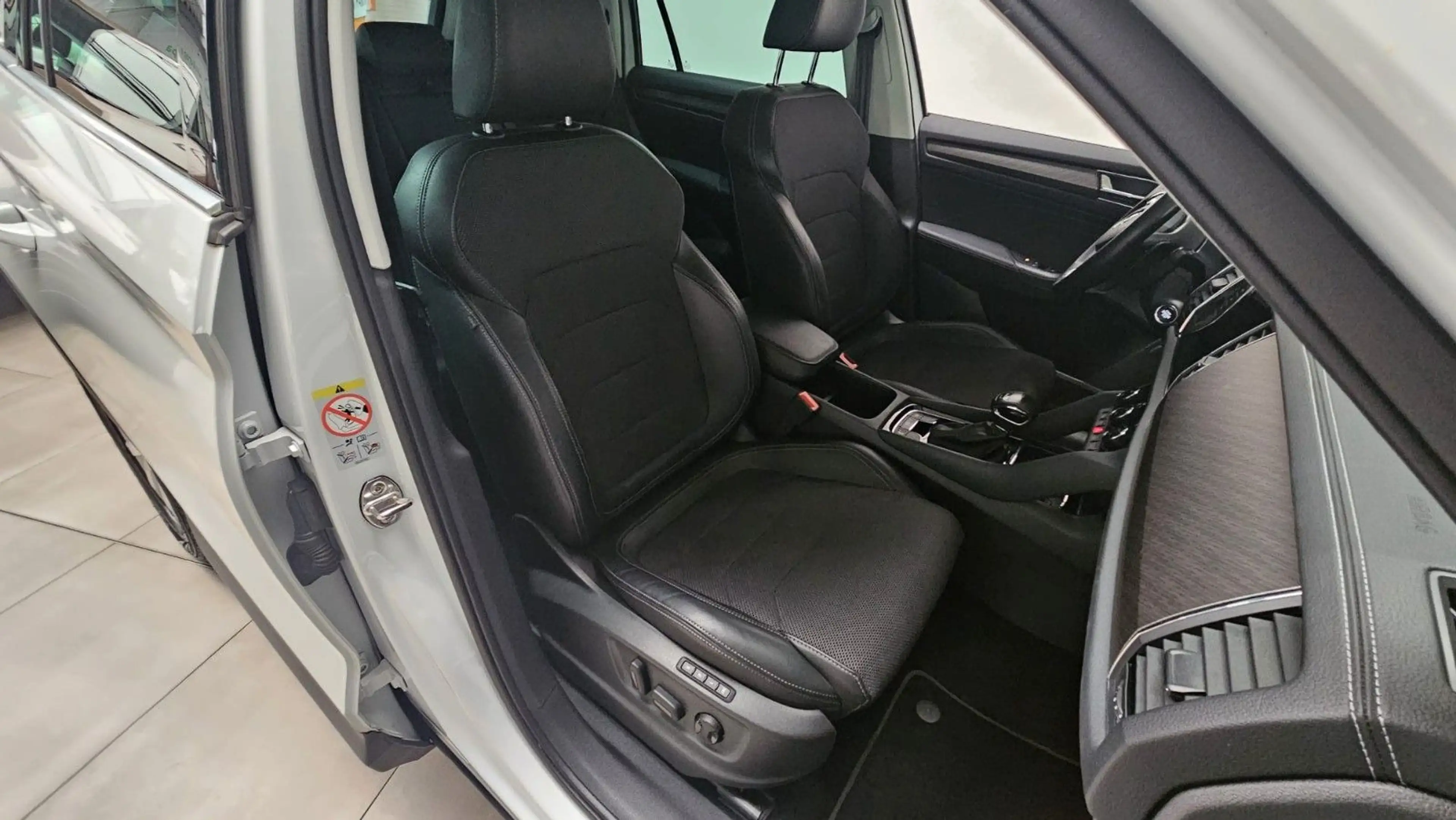 Skoda Kodiaq Style 4x4 LED virtual Cockpit Kamera AHK — photo 15