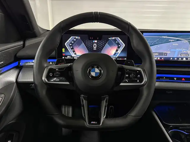 BMW 5 Series view 12