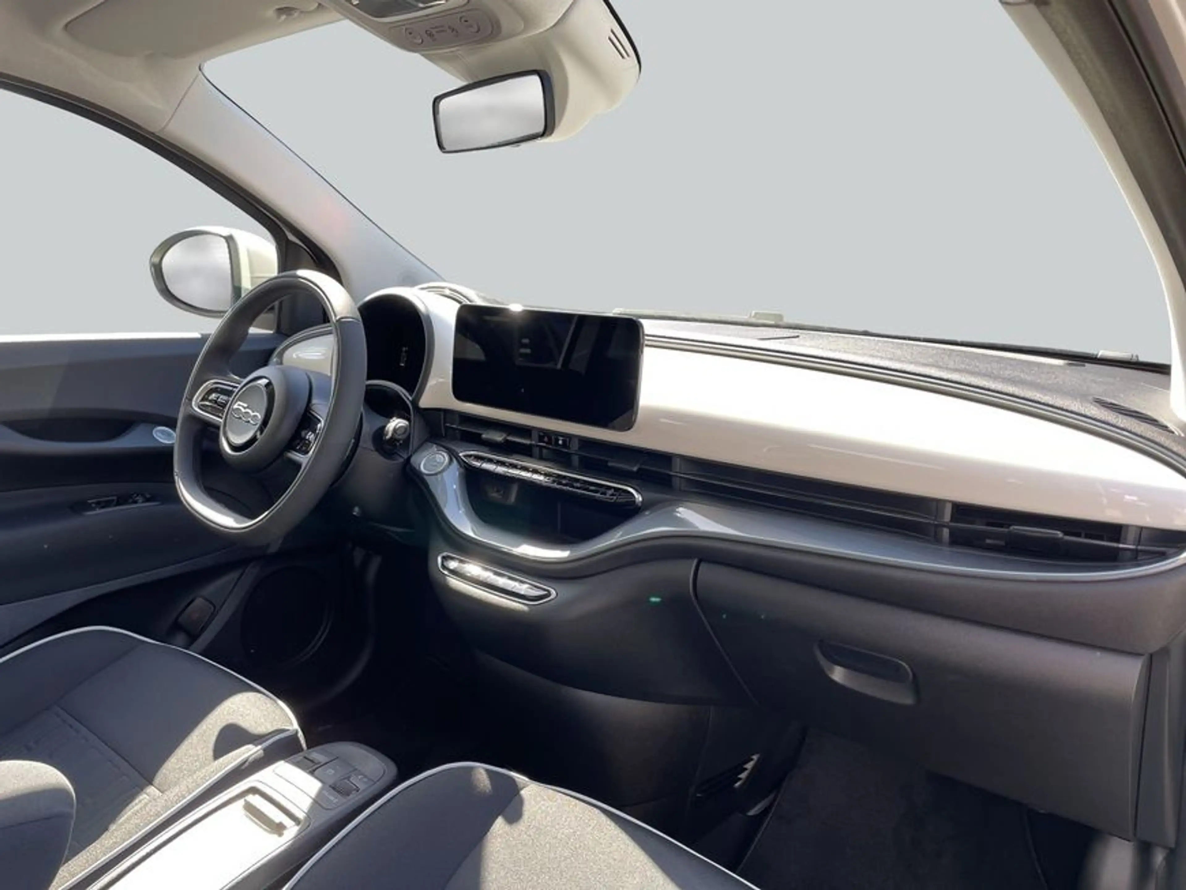 Fiat 500e 42kWh *Komfort- & Stylepaket* — photo 13