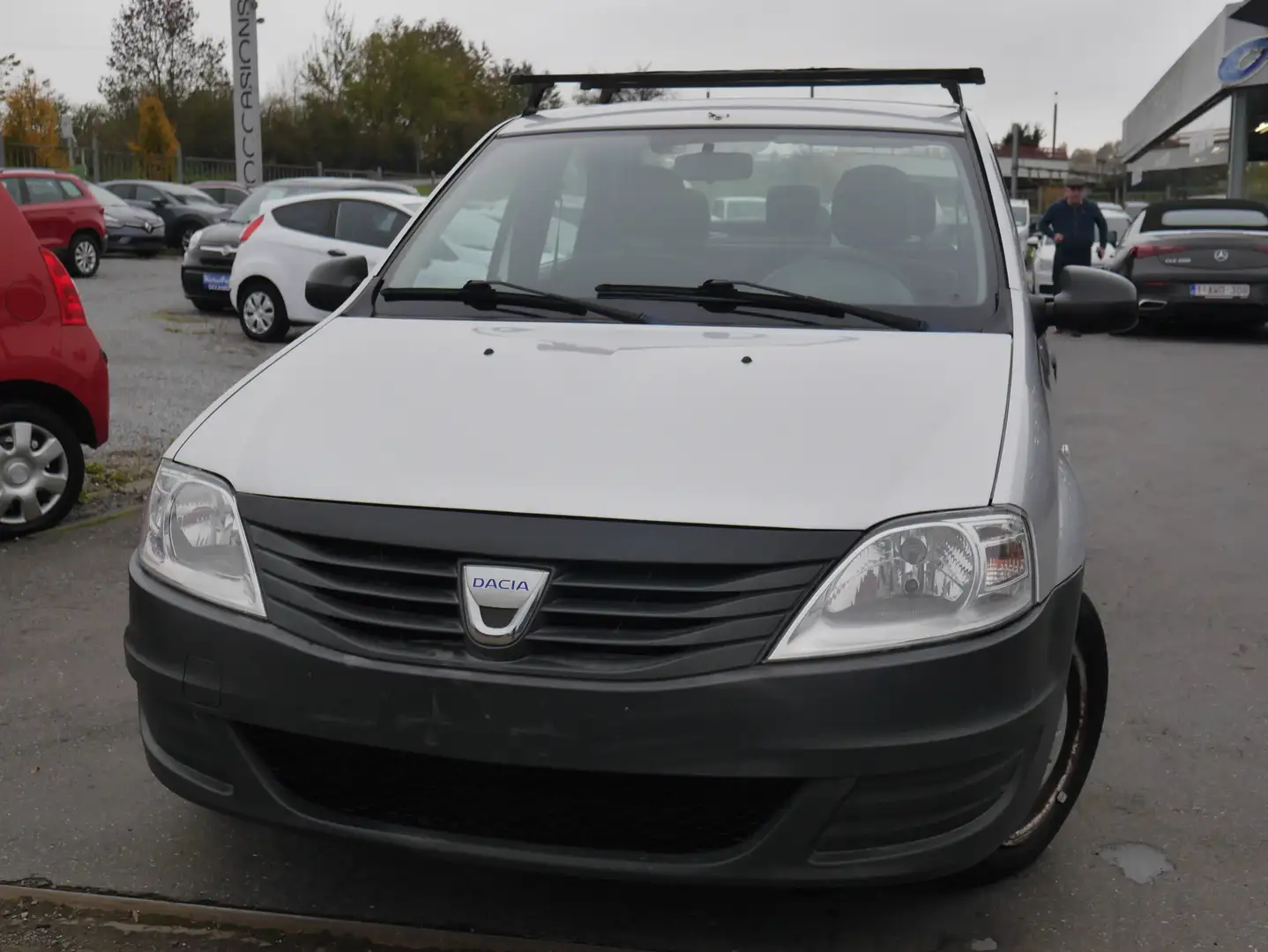 Dacia Logan Logan 1.4i Ambiance Grijs - 1