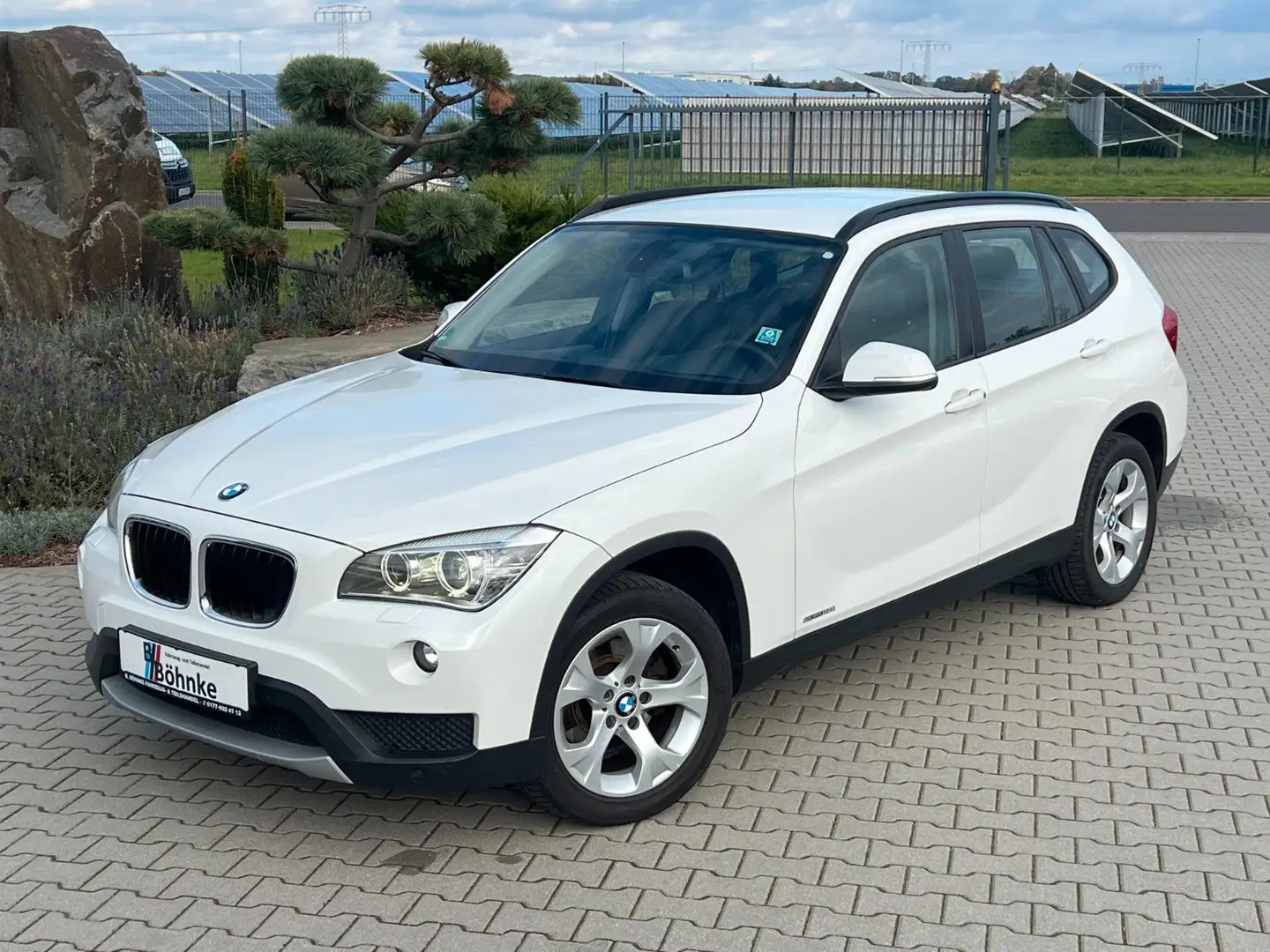 BMW X1 sDrive 18i XENON SITZHZG LENKRADHZG Blanc - 1
