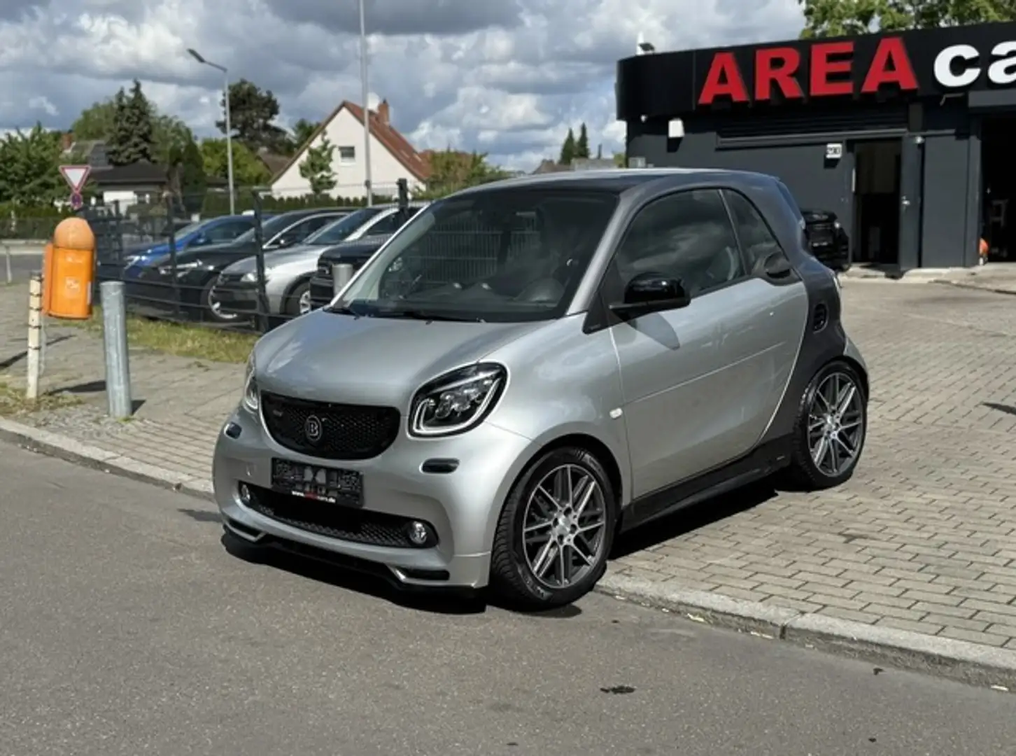 smart forTwo coupe Brabus*Xclusive*LED*PANO*JBL*KAM Grau - 1