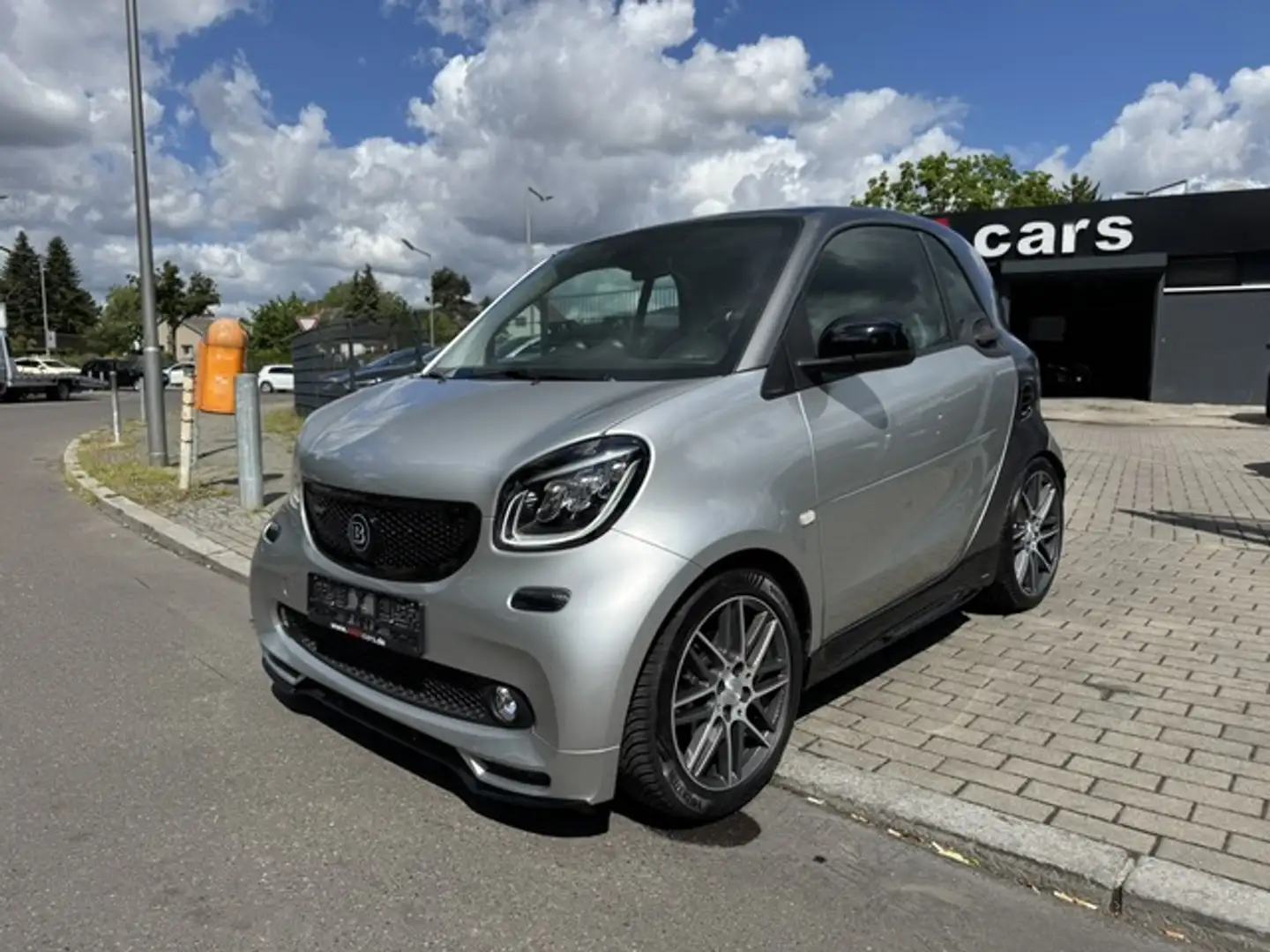 smart forTwo coupe *Brabus*Xclusive*PANO*JBL*KAM*LED* Grau - 1