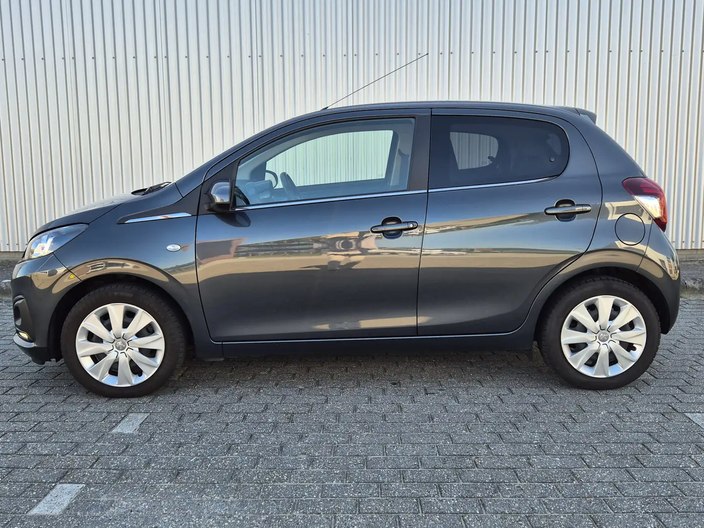 Peugeot 108 1.0 e-VTi Active | Trekhaak (afneembaar) | Airco | Gris - 2