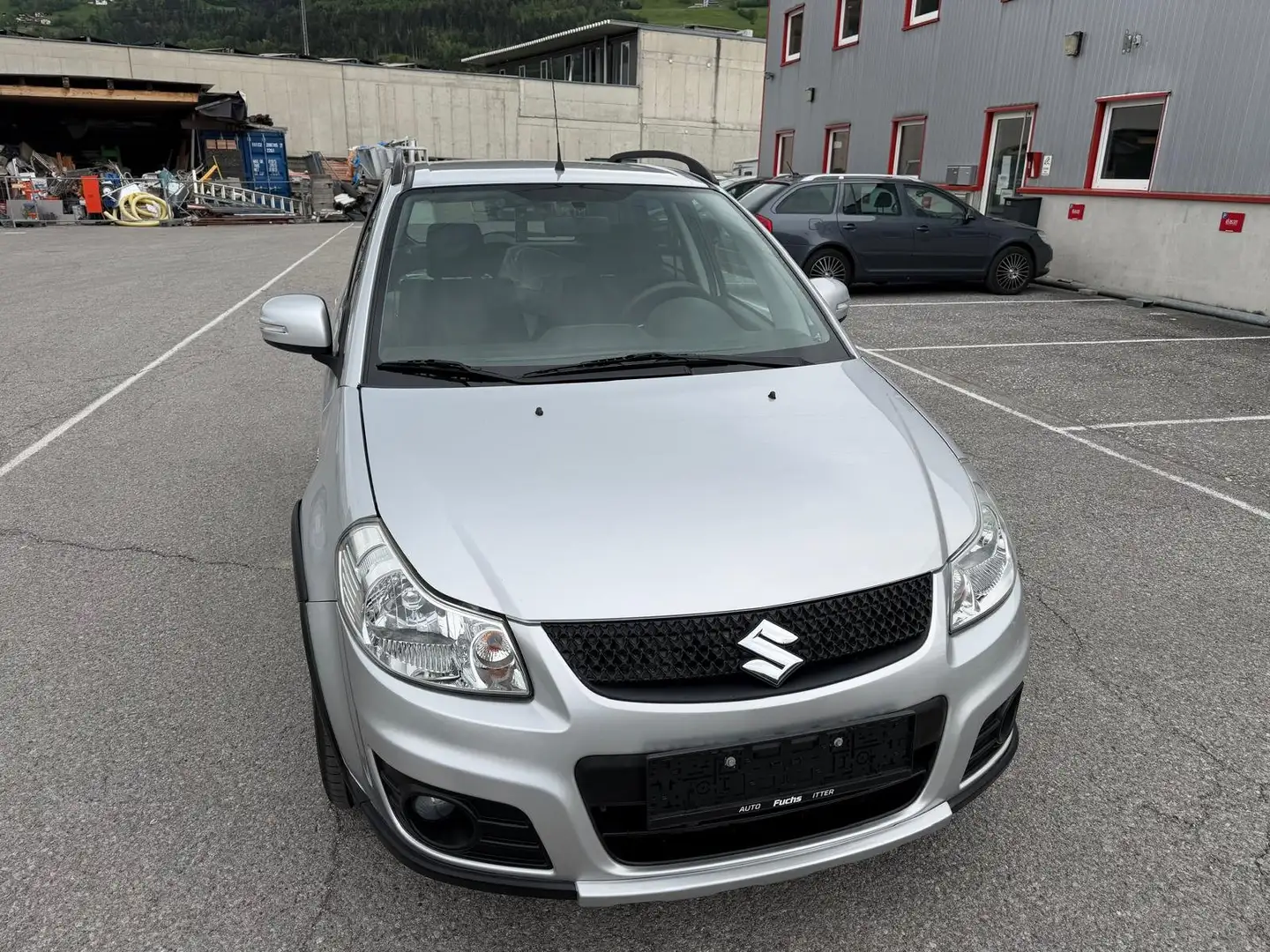 Suzuki SX4 SX4 2,0 GLX DDiS 4WD Navigator 1.HAND Silber - 1