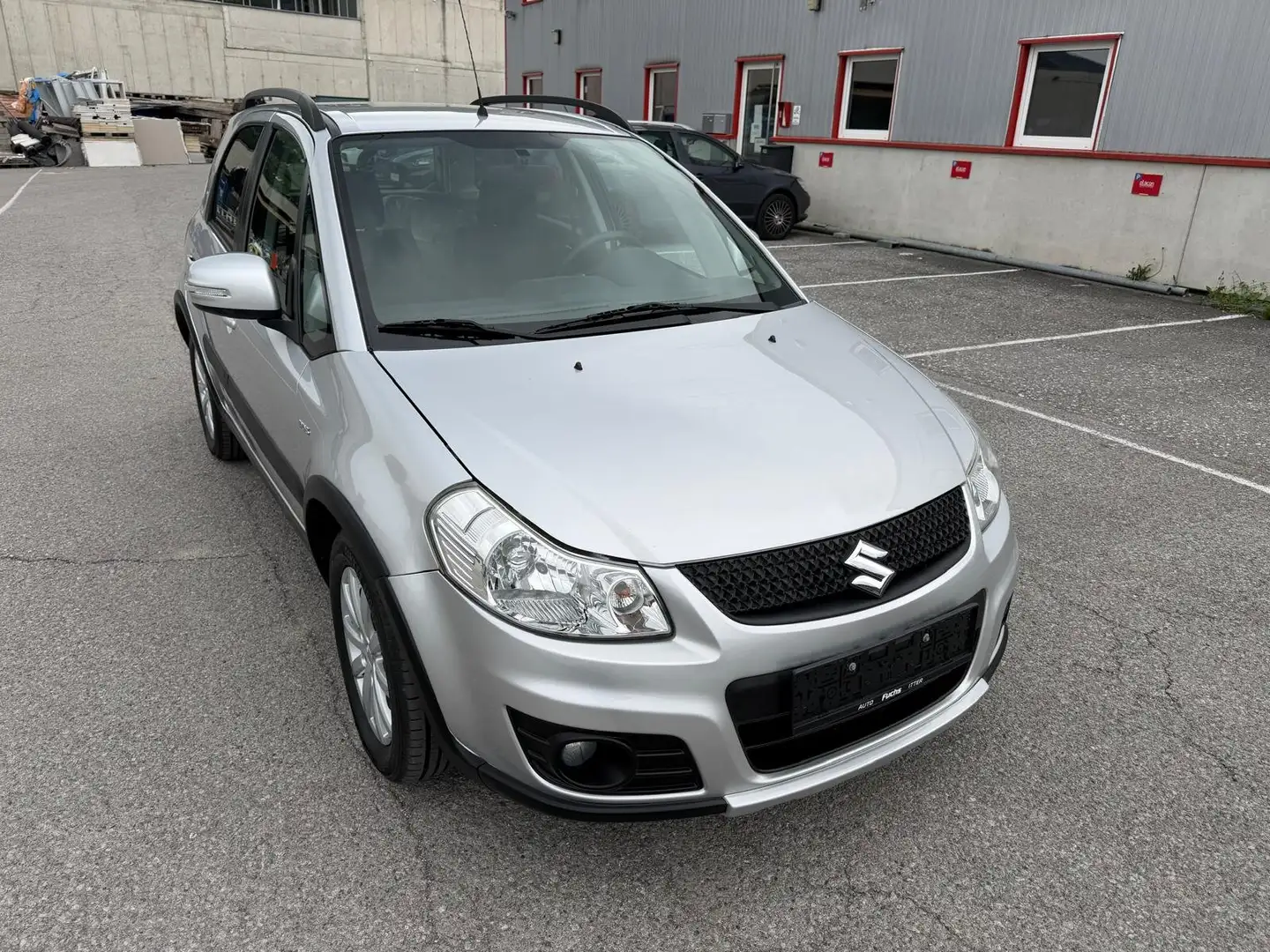 Suzuki SX4 SX4 2,0 GLX DDiS 4WD Navigator 1.HAND Silber - 2